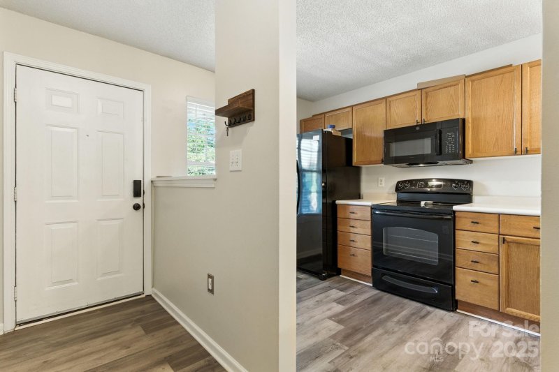 Property image 3 of 7553 Petrea Lane in The Landing at Hickory Grove, Charlotte, NC 28227