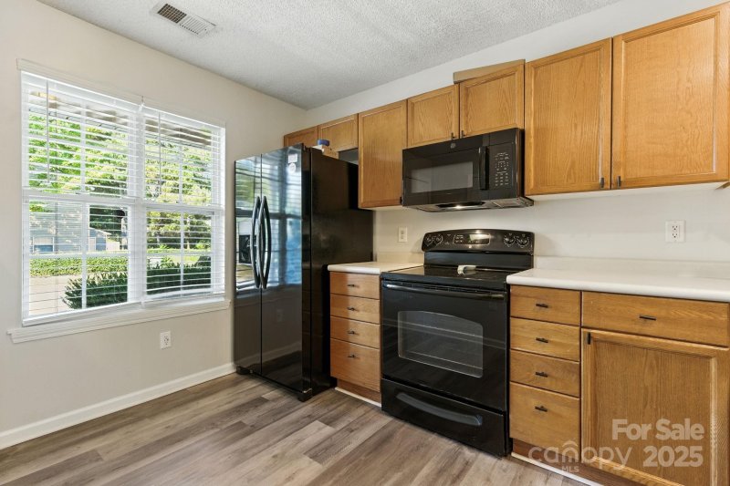 Property image 4 of 7553 Petrea Lane in The Landing at Hickory Grove, Charlotte, NC 28227