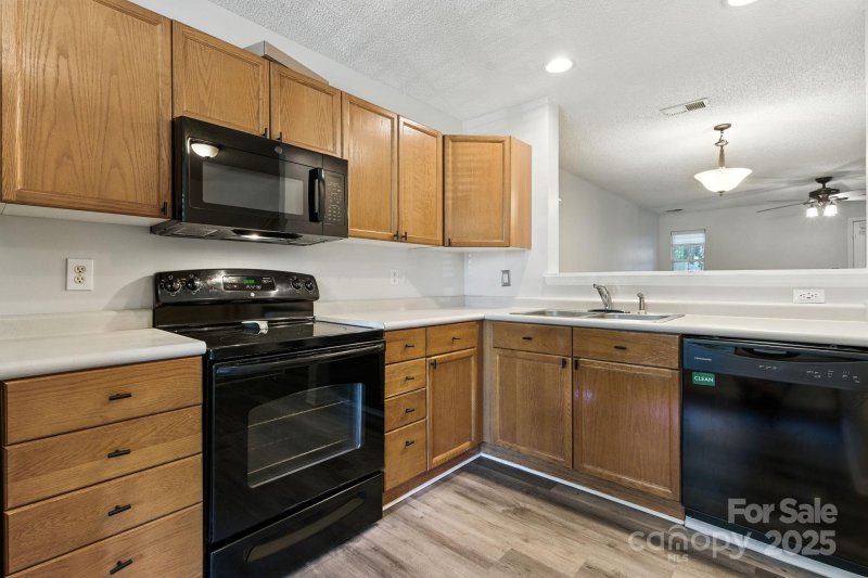 Property image 5 of 7553 Petrea Lane in The Landing at Hickory Grove, Charlotte, NC 28227