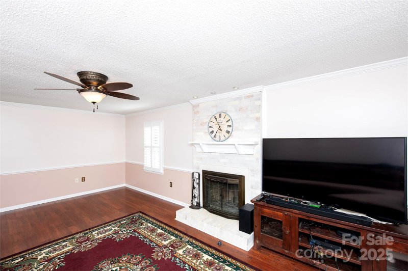 Property image 5 of 8700 Parkchester Drive in Raeburn, Charlotte, NC 28277
