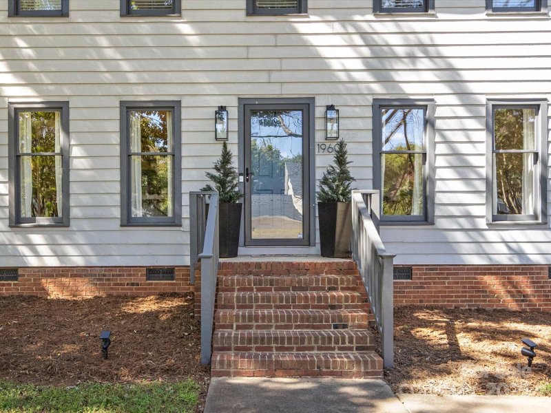 Property image 3 at 19607 Tryon Street, Cornelius, NC 28031