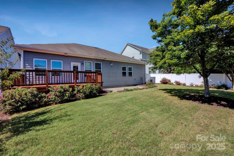 Property image 4 of 11633 Bradford Park Drive in Bailey Springs, Davidson, NC 28036