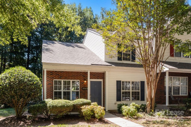 Property image 2 at 10660 Holly Ridge Boulevard, Charlotte, NC 28216