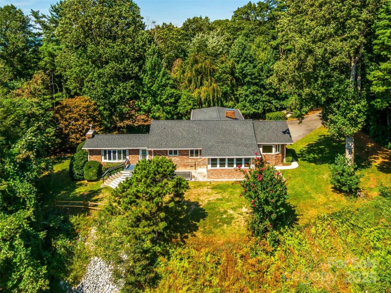 Jeter Mtn Terrace, Hendersonville Community