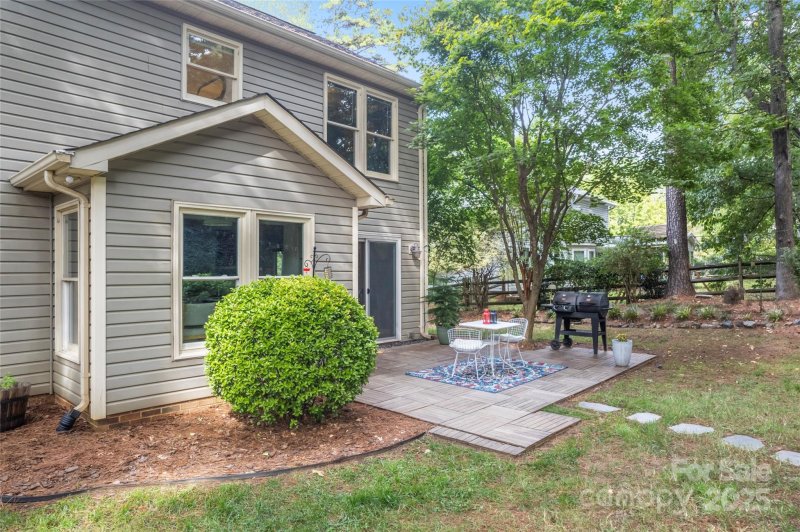 Property image 5 of 9614 Runswyck Court in Winchester, Charlotte, NC 28269