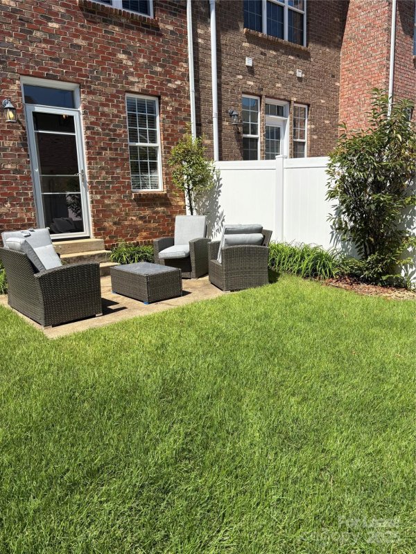 Property image 3 at 135 Singleton Road, Mooresville, NC 28117