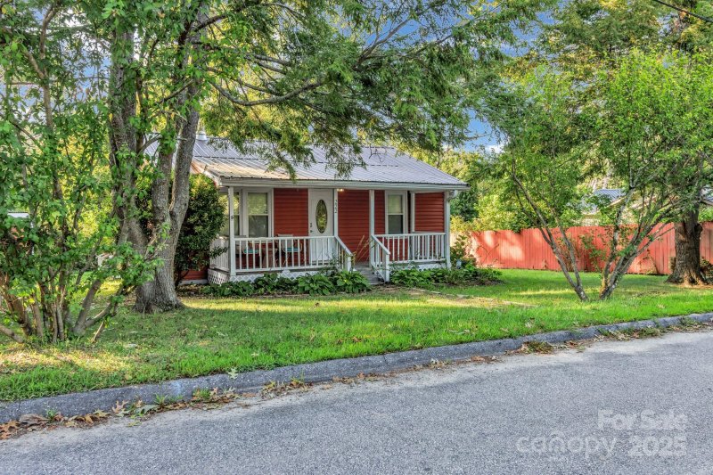 Property image 2 at 222 Gull Avenue, East Flat Rock, NC 28726