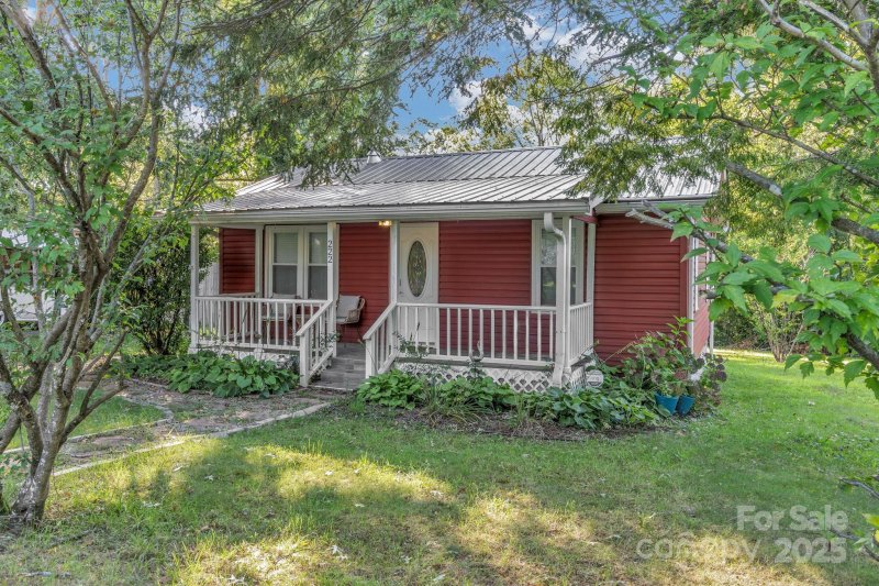 Property image 3 at 222 Gull Avenue, East Flat Rock, NC 28726