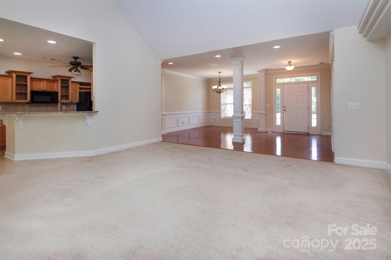 Property image 5 of 9721 Julliard Drive in Oxfordshire, Mint Hill, NC 28227