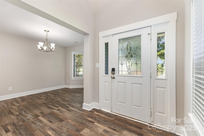Property image 2 of 1523 Hollow Maple Drive in Oakdale Green, Charlotte, NC 28216