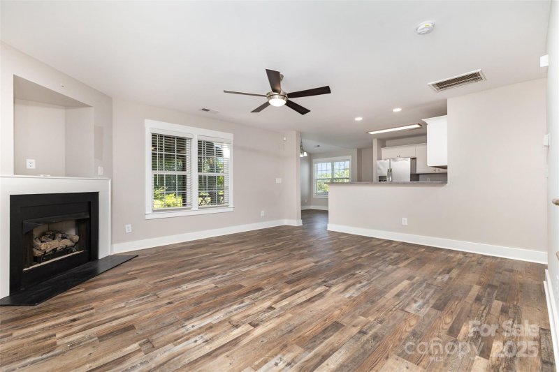 Property image 3 of 1523 Hollow Maple Drive in Oakdale Green, Charlotte, NC 28216