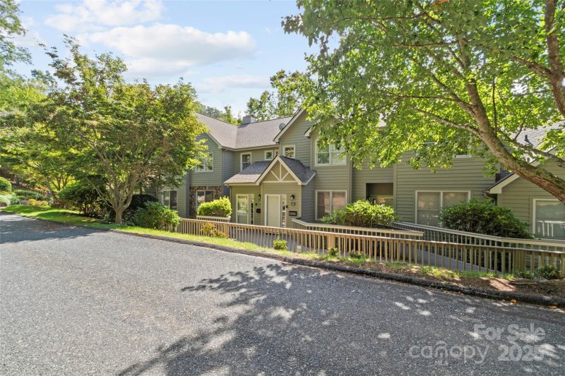 Property image 2 of 220 Stoney Falls Loop in Mountain Air, Burnsville, NC 28714