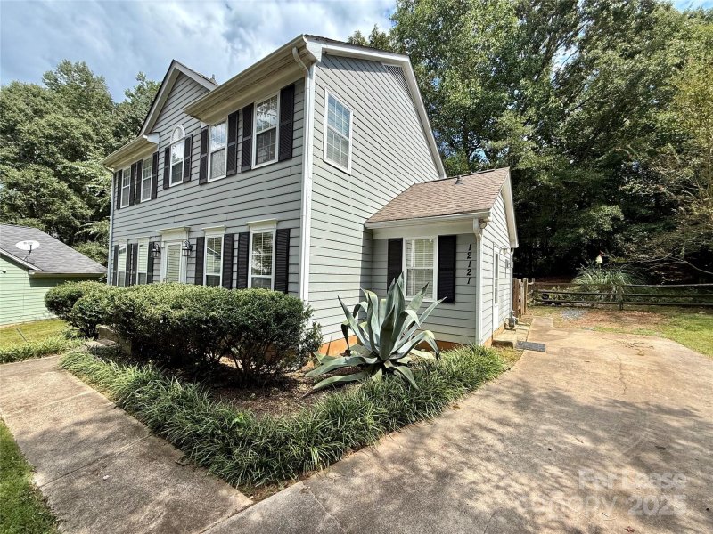 Property image 3 of 12121 Cotton Lane in Danby, Pineville, NC 28134