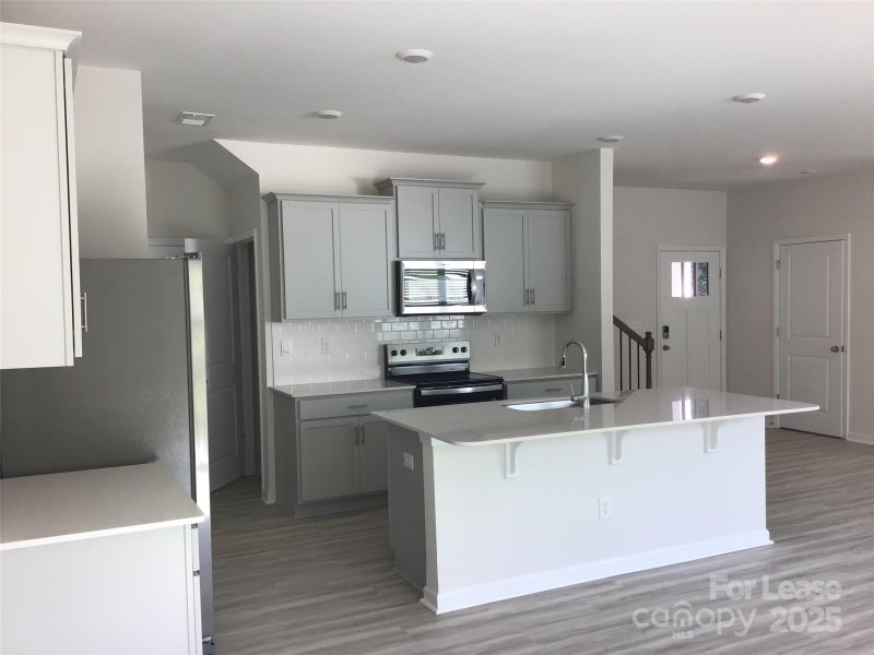 Property image 3 at 1343 37th Avenue Lane, Hickory, NC 28601