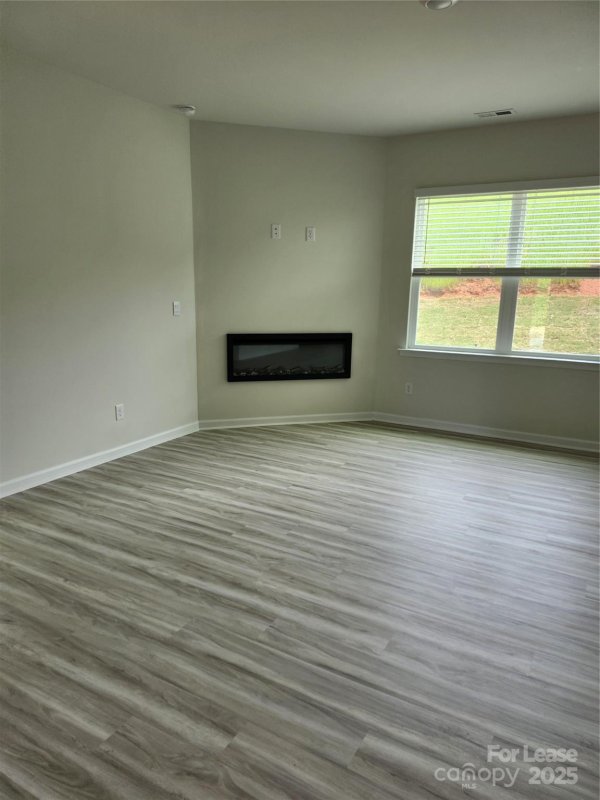 Property image 5 at 1343 37th Avenue Lane, Hickory, NC 28601