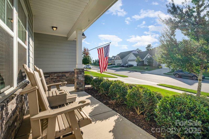 Property image 4 of 142 Canada Drive in Larkin, Statesville, NC 28677