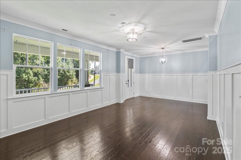 Property image 5 of 4243 Island Fox Lane in Fox Chase, Denver, NC 28037