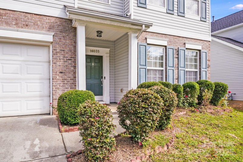 Property image 5 of 16035 Long Talon Way in Falcon Ridge, Charlotte, NC 28278