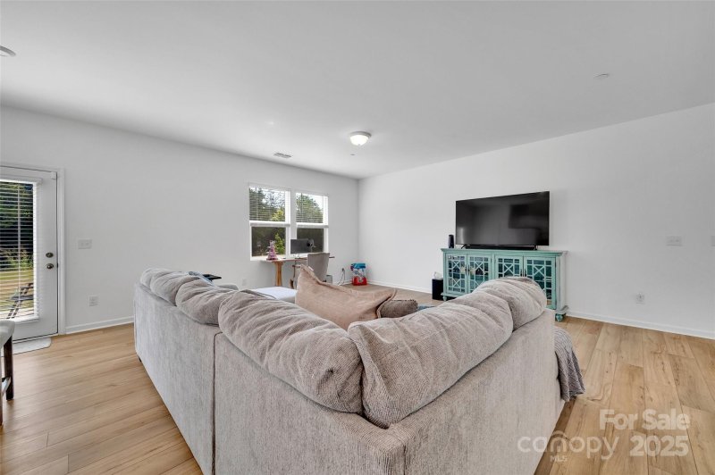 Property image 5 of 3011 Langhorne Avenue in Spring Meadow, Concord, NC 28027