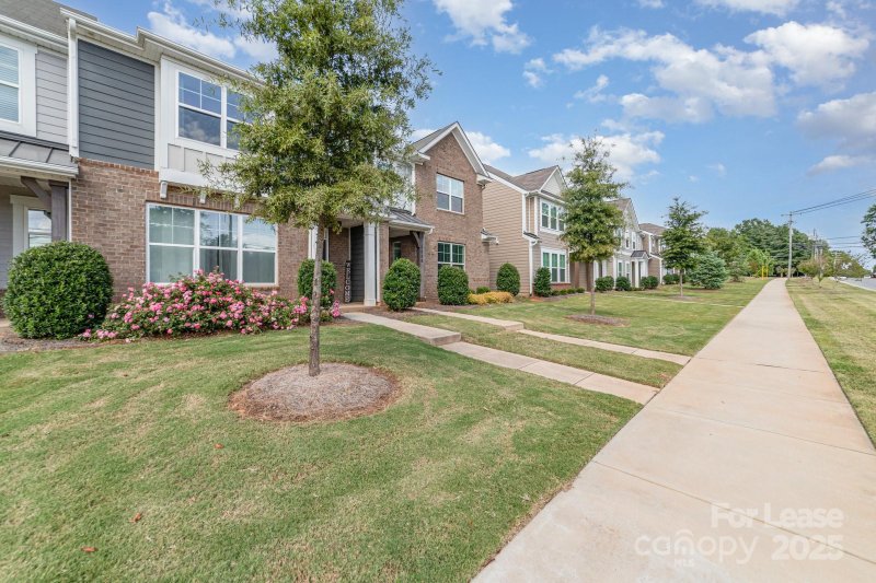 Property image 3 of 4990 David Cox Road in The Enclave at Davis Lake, Charlotte, NC 28269