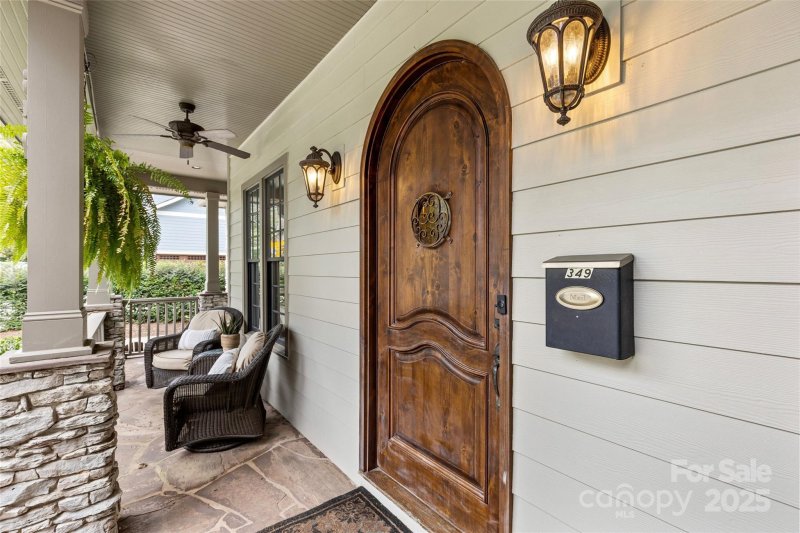 Property image 2 of 349 Tranquil Avenue in Myers Park, Charlotte, NC 28209