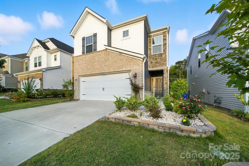 148 Ravensara Avenue