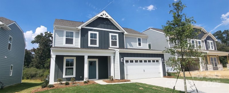 Property image 2 of 1305 Fremont Drive in Canterbury Station, Wingate, NC 28174