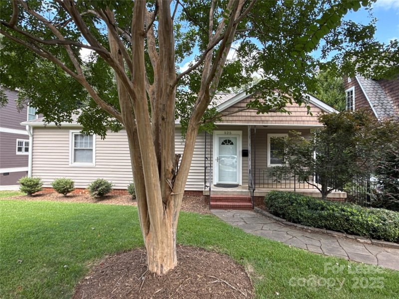 Property image 2 at 525 Mcdonald Avenue, Charlotte, NC 28203
