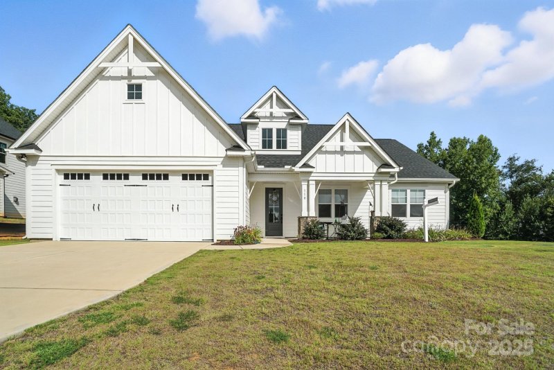 Property image 2 of 110 Still Creek Drive in Creekstone, Mooresville, NC 28115