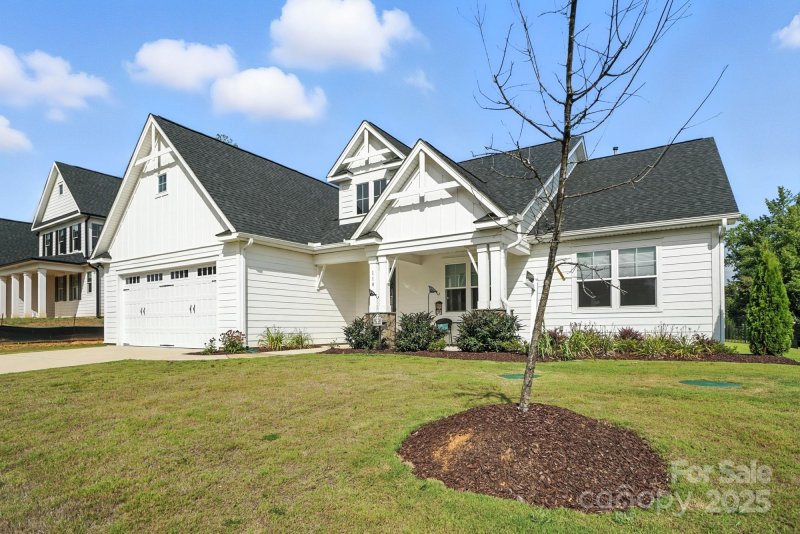 Property image 3 of 110 Still Creek Drive in Creekstone, Mooresville, NC 28115