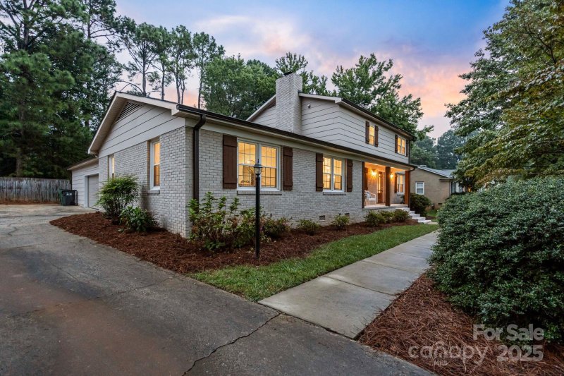 Property image 2 at 6510 Folger Drive, Charlotte, NC 28270
