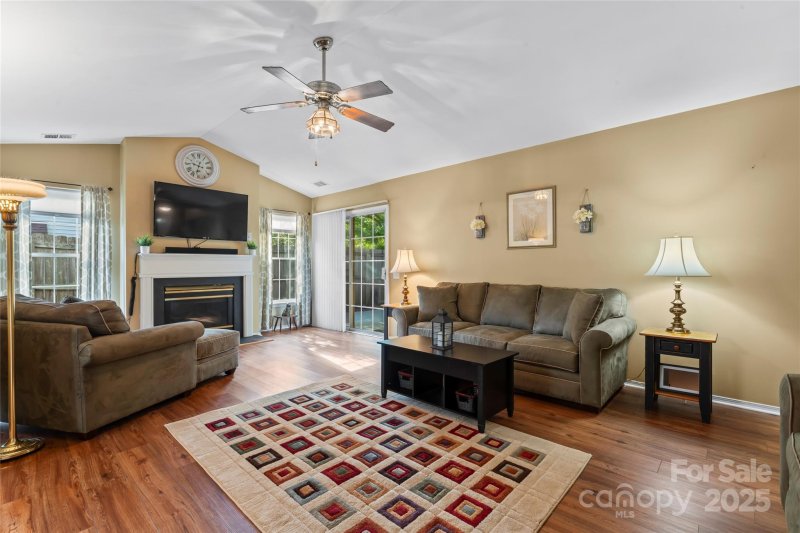 Property image 4 of 2043 Mallard Woods Place in Mallard Woods, Charlotte, NC 28262