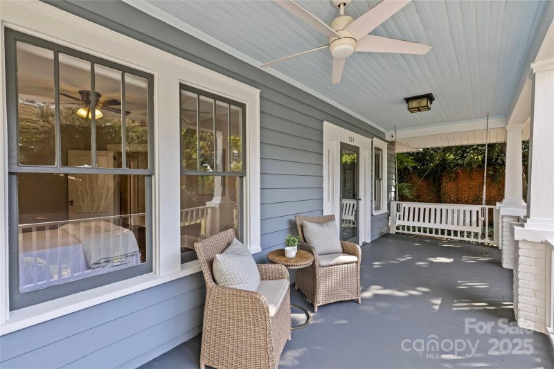 Property image 3 of 524 Beaumont Avenue in Elizabeth, Charlotte, NC 28204
