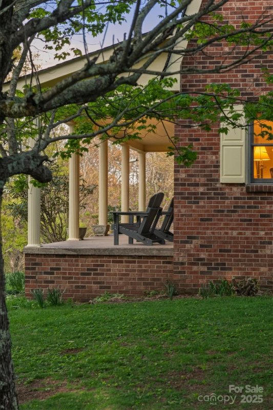 Property image 3 of 184 Buff Ridge Road in Panorama Estates, Boone, NC 28607