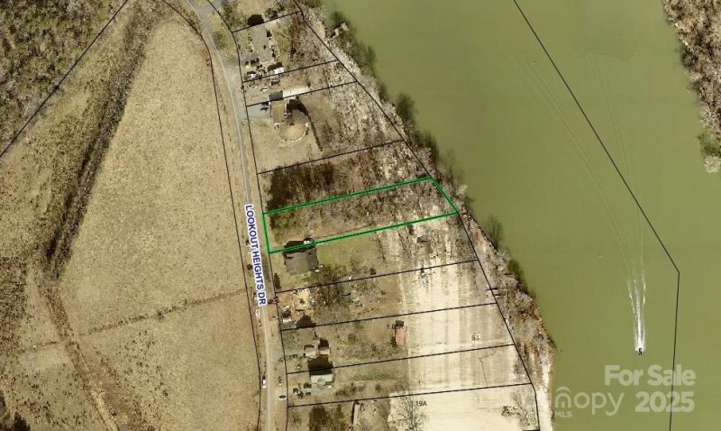 Property image 2 of 6012 Lookout Heights Drive in Lookout Heights, Claremont, NC 28610