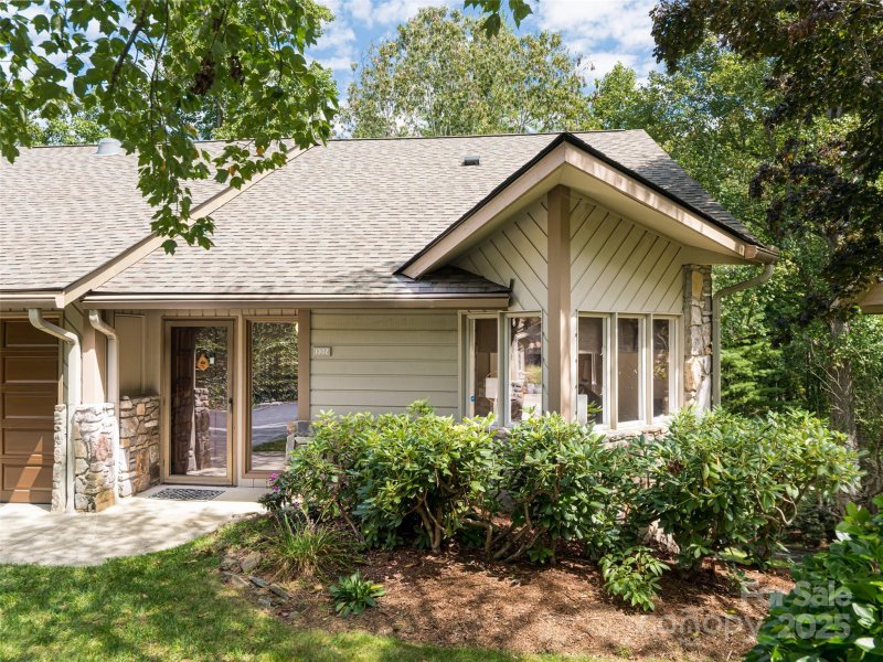 Property image 2 of 1302 Timber Trail in The Timbers, Asheville, NC 28804