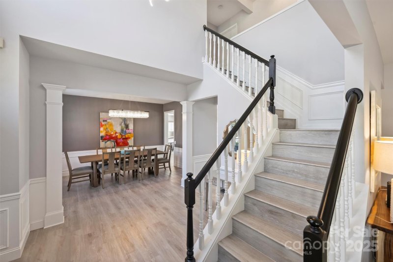 Property image 4 of 7721 Raynor Road in Reavencrest, Charlotte, NC 28277