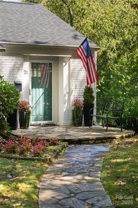 Property image 3 of 21 Maywood Road in Grove Park, Asheville, NC 28804