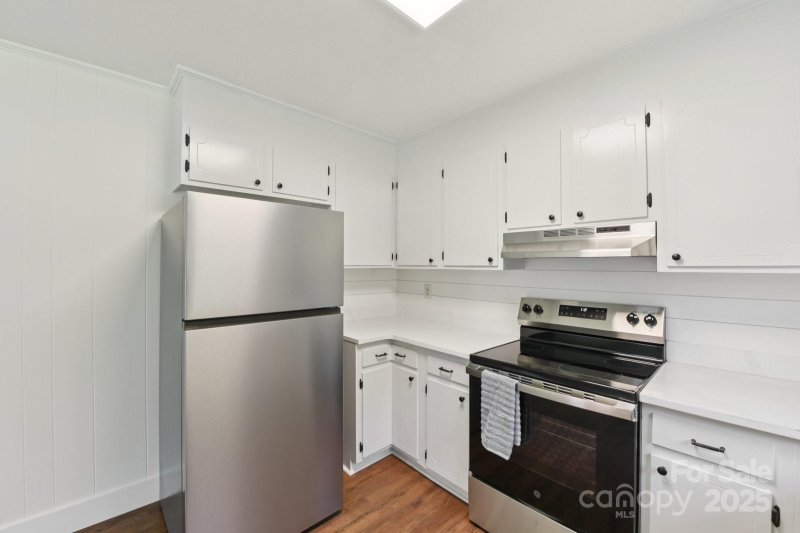 Property image 4 of 128 Vernon Street in Delview Acres, Cherryville, NC 28021