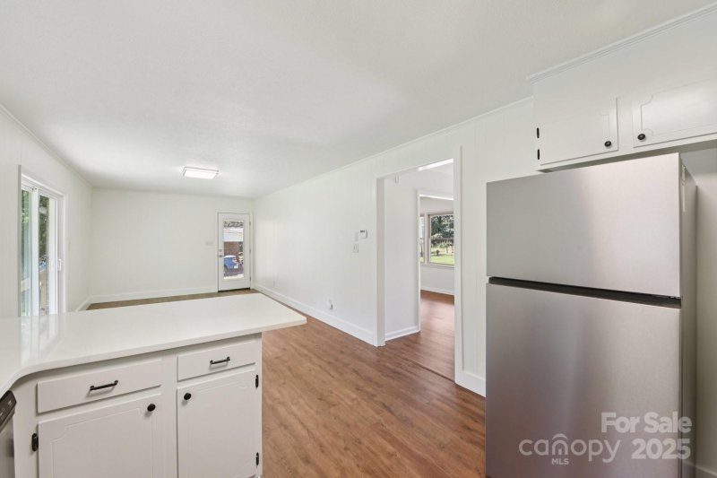 Property image 5 of 128 Vernon Street in Delview Acres, Cherryville, NC 28021