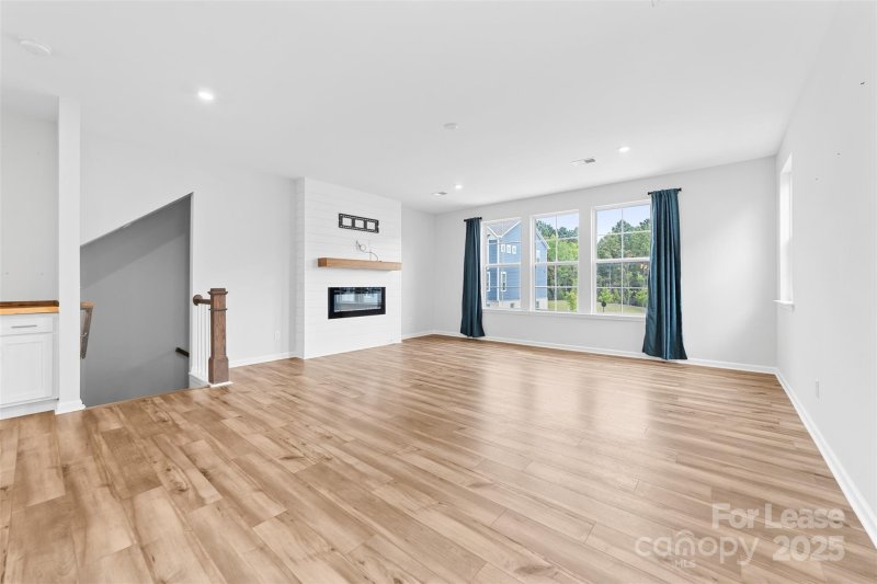 Property image 4 at 4323 Reed Creek Drive, Sherrills Ford, NC 28673