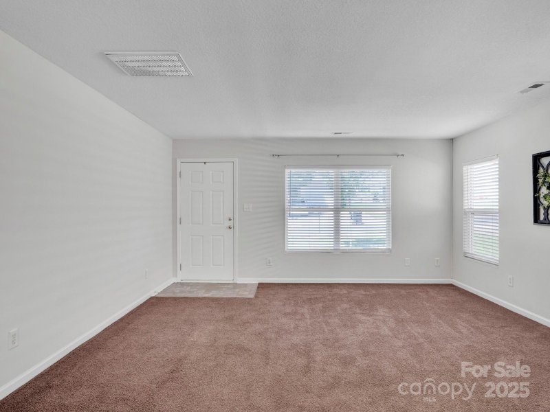 Property image 5 of 1213 Allegiance Drive in Brighton, Charlotte, NC 28217