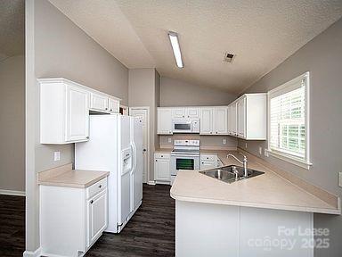 Property image 3 at 2234 Pleasant Dale Drive, Charlotte, NC 28214