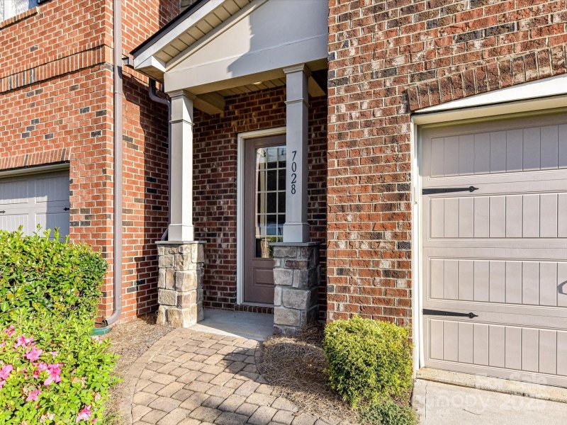 Property image 3 of 7028 Henry Quincy Way in Central Park, Charlotte, NC 28277