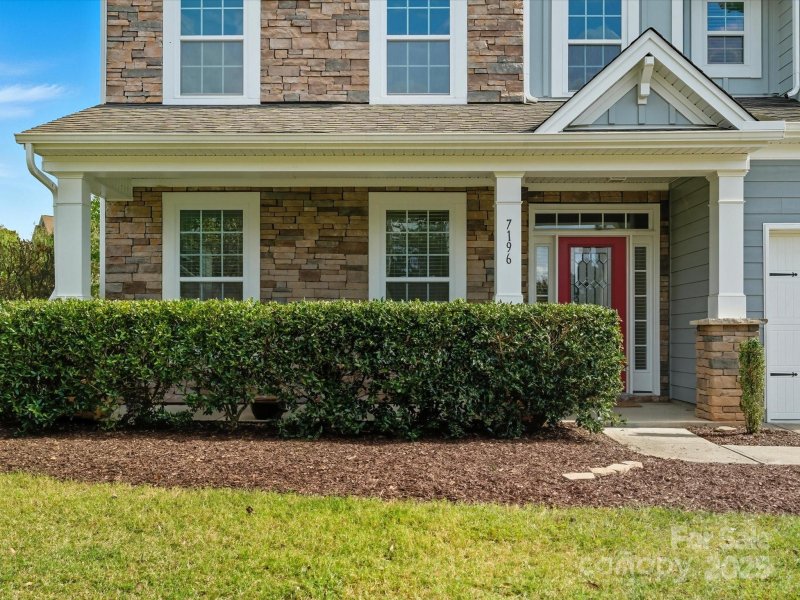 Property image 2 of 7196 Dove Field Lane in Fox Ridge, Fort Mill, SC 29707