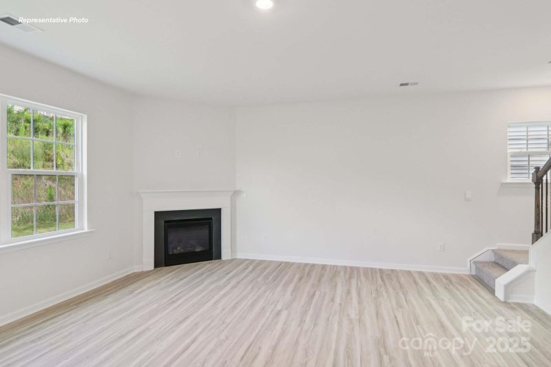 Property image 3 of 3832 Maxwell Henry Lane in Cline Village, Conover, NC 28613