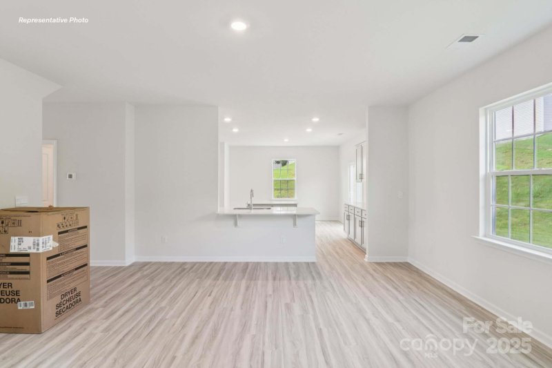 Property image 4 of 3832 Maxwell Henry Lane in Cline Village, Conover, NC 28613