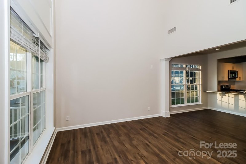 Property image 5 of 2413 Sawyer Drive in Loren Farms, Charlotte, NC 28213