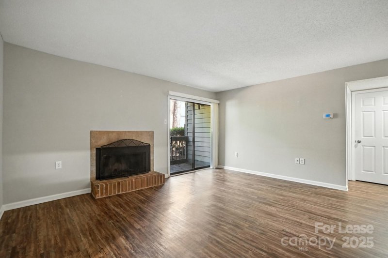 Property image 2 at 5020 Sardis Road, Charlotte, NC 28270