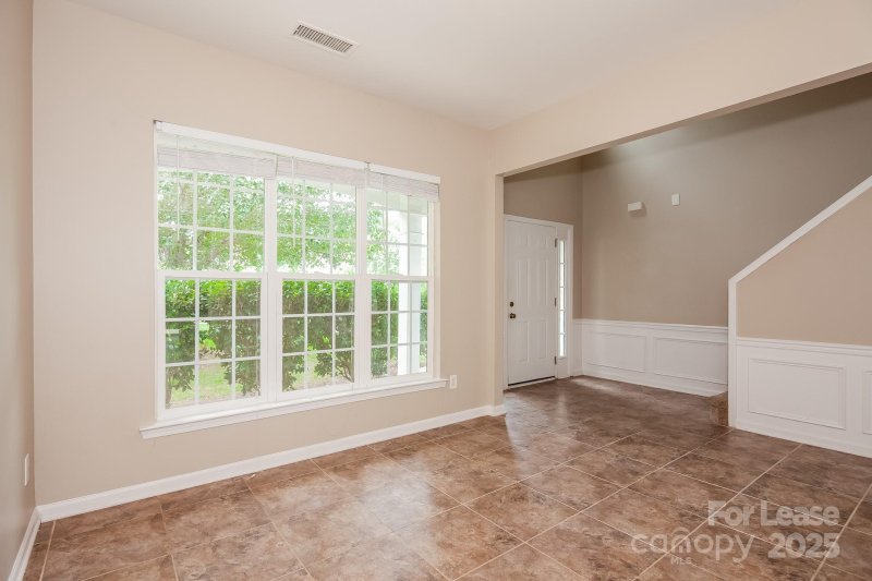 Property image 3 at 3138 Old Ironside Drive, Charlotte, NC 28213